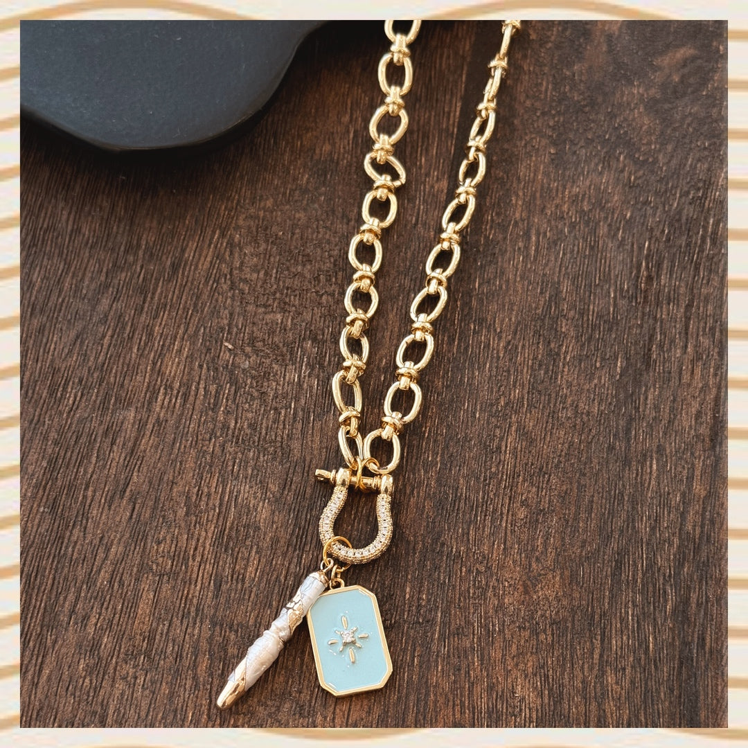 Light chic Blue Necklace