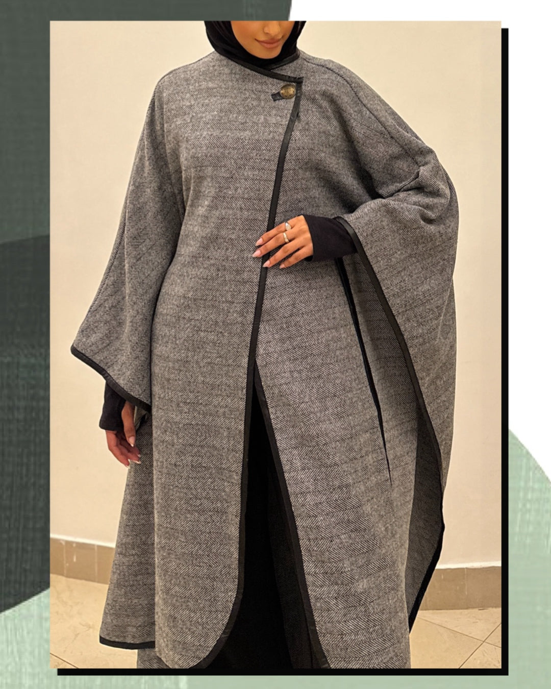 Long gray cape O