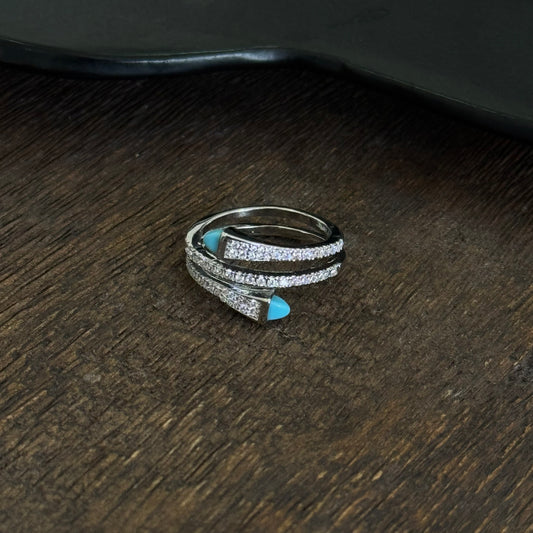 Double Fang Ring