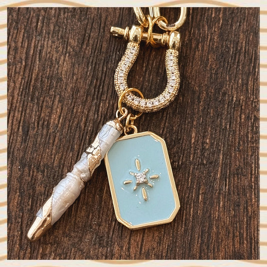 Light chic Blue Necklace