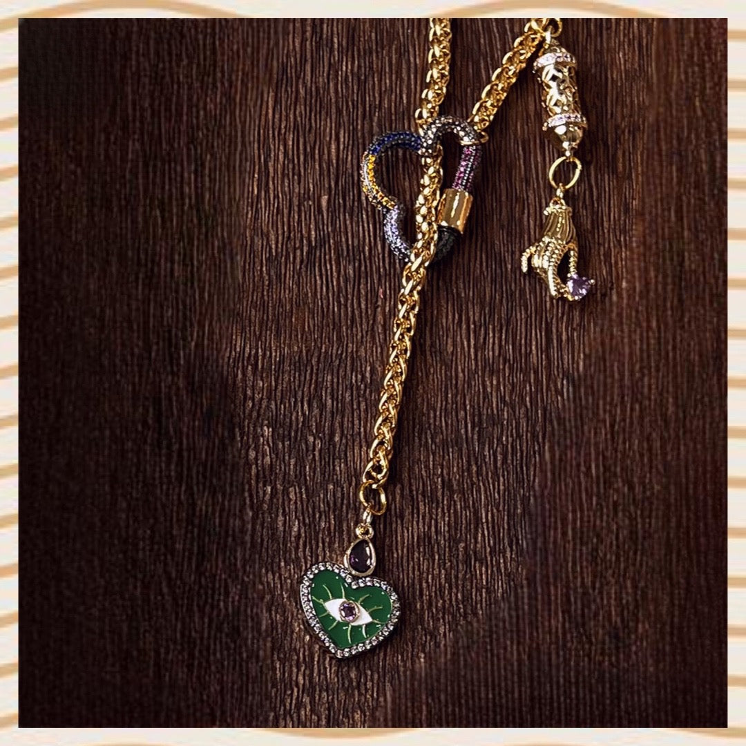 Greeneyelove necklace