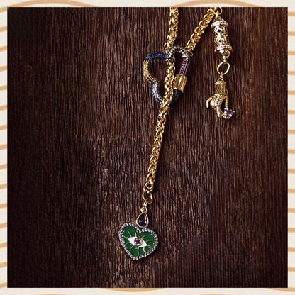 Greeneyelove necklace