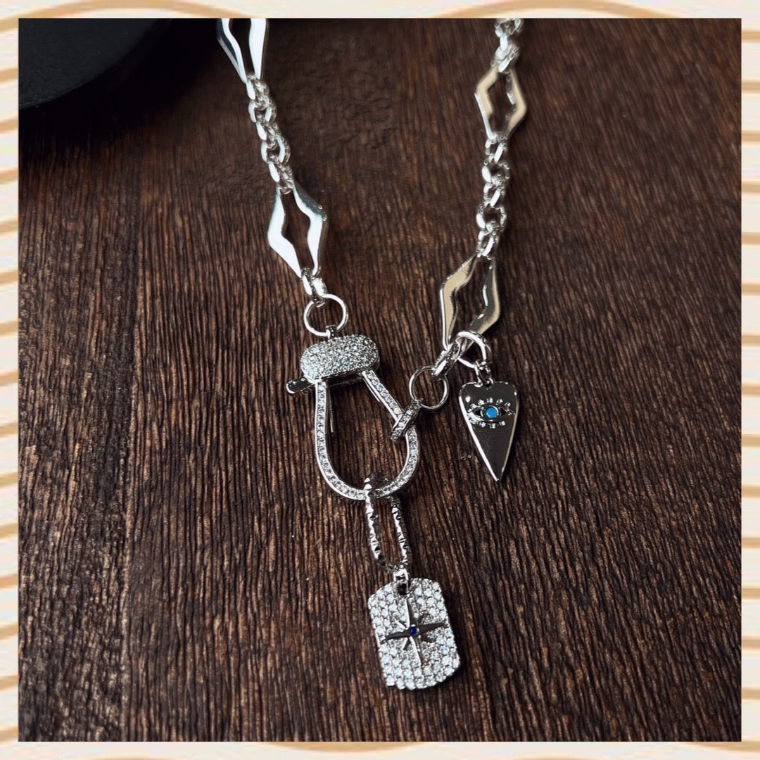 LUB0 necklace