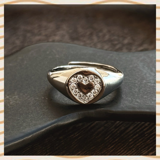 sHeart0Crystal ring